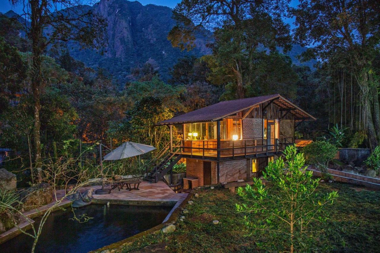 Jumpinbed - Vila onde passa um rio Guapimirim Exterior foto