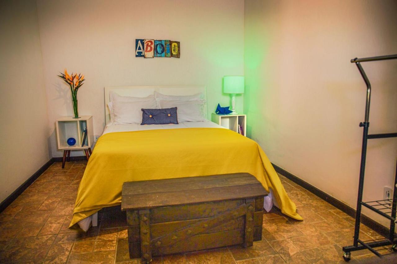 Jumpinbed - Vila onde passa um rio Guapimirim Exterior foto