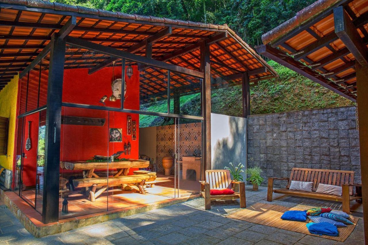 Jumpinbed - Vila onde passa um rio Guapimirim Exterior foto